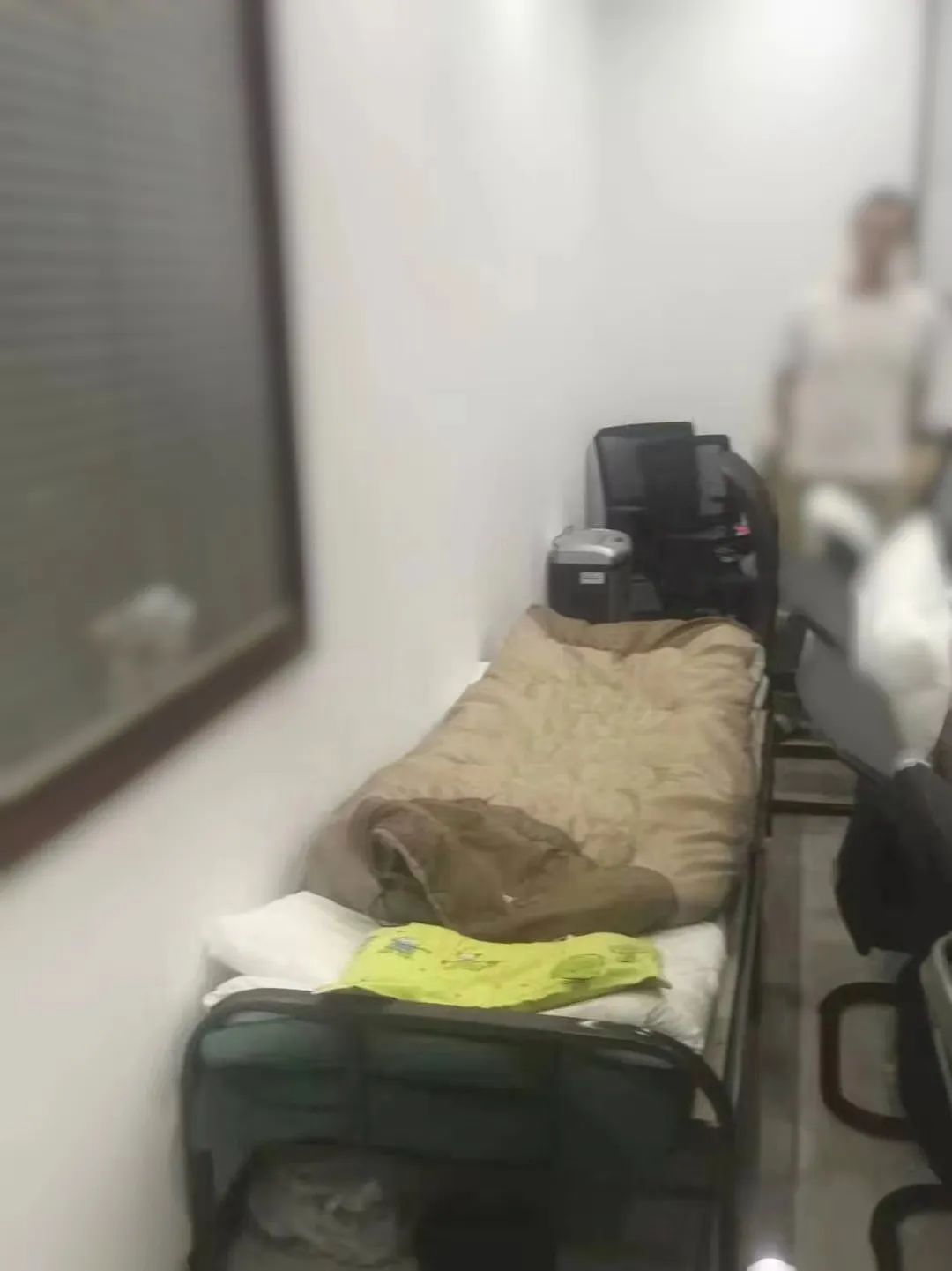 围墙内外“超能陆战队”！徐汇城管化身“大白”日夜守护着我们～-超能陆战队片段视频