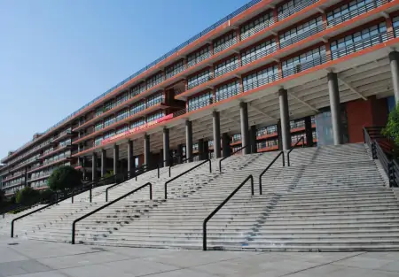 广东六所理工高校排名，这三所大学实力雄厚，华南理工大学排第一-广东理工大学排行