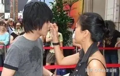 萧敬腾认爱46岁经纪人：音乐路与情路一样波折-萧敬腾17n9演唱会在哪