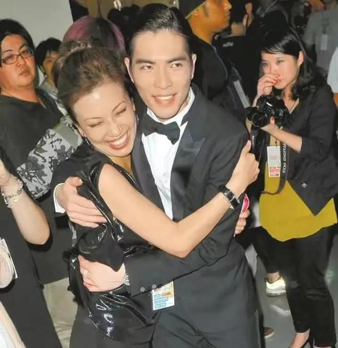 林有慧获萧敬腾求婚却被人心疼原因：难生育，不敢花钱，半生劳碌-林有慧身高体重