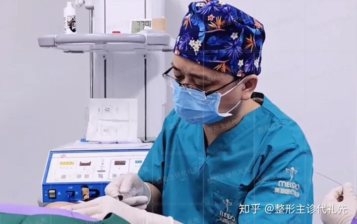 面部提升术需要多少钱?面部提升术费用.v脸面部提升.-面部提升术的简单方法有哪些