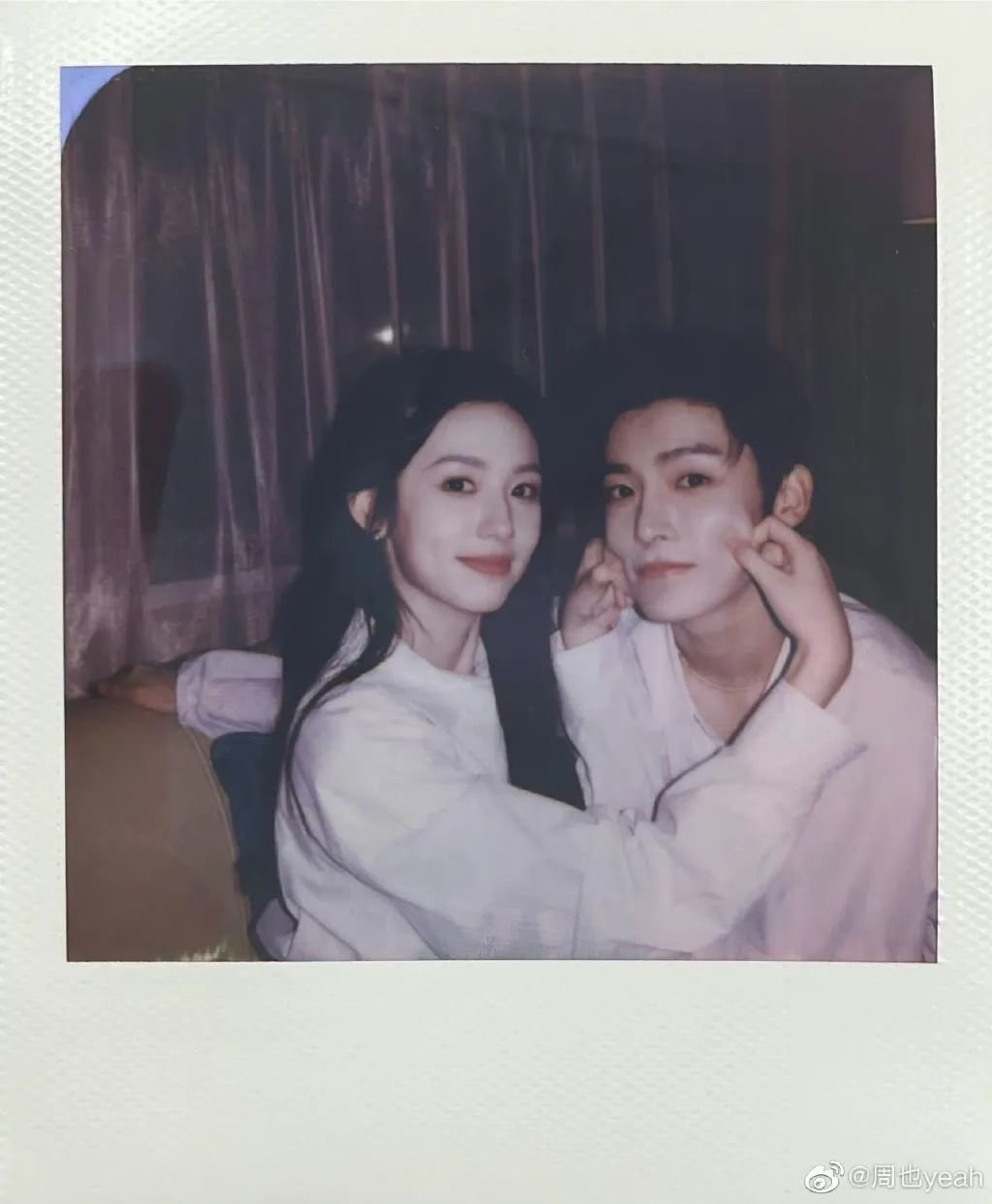 周也侯明昊真的没在谈恋爱吗？-侯明昊和周雨彤会继续合作吗