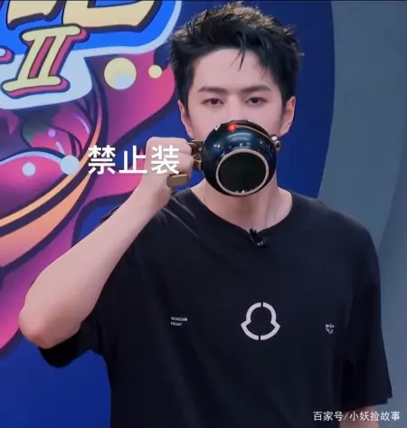 王一博开启连轴模式，兼顾天天向上跟街舞录制，两地来回奔波-王一博震动舞