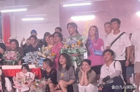 王一博生日礼物独特：主演影片想看人数破50万，《热烈》圆满杀青