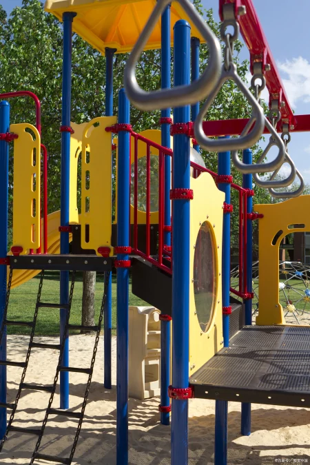 白水游乐设备为客户提供了一个安全、有趣的游乐环境-白水洋游客中心酒店