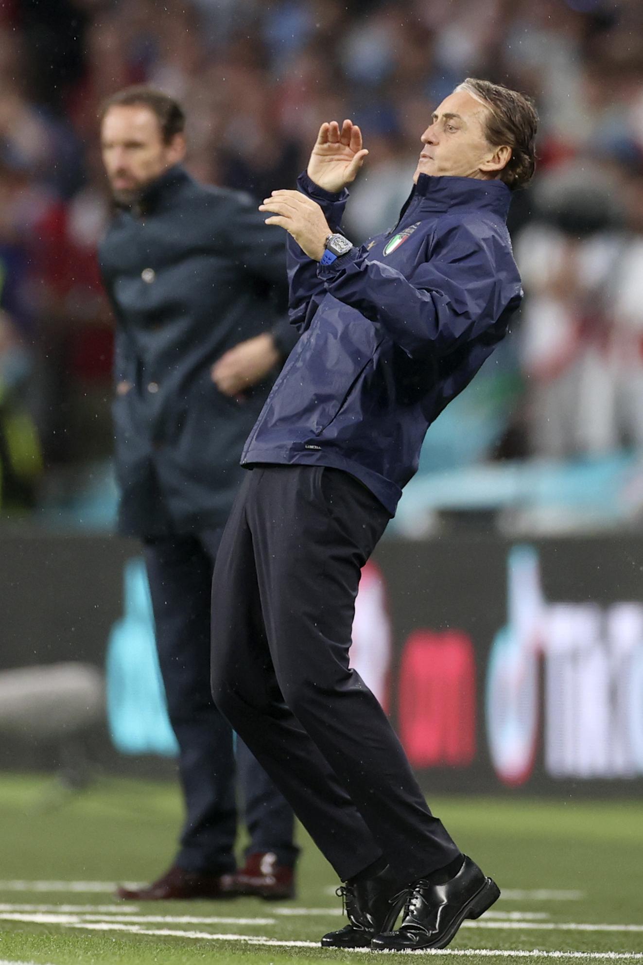 意大利点球大战击败英格兰！53年后再夺欧洲杯冠军-2021欧洲杯英格兰意大利点球大战