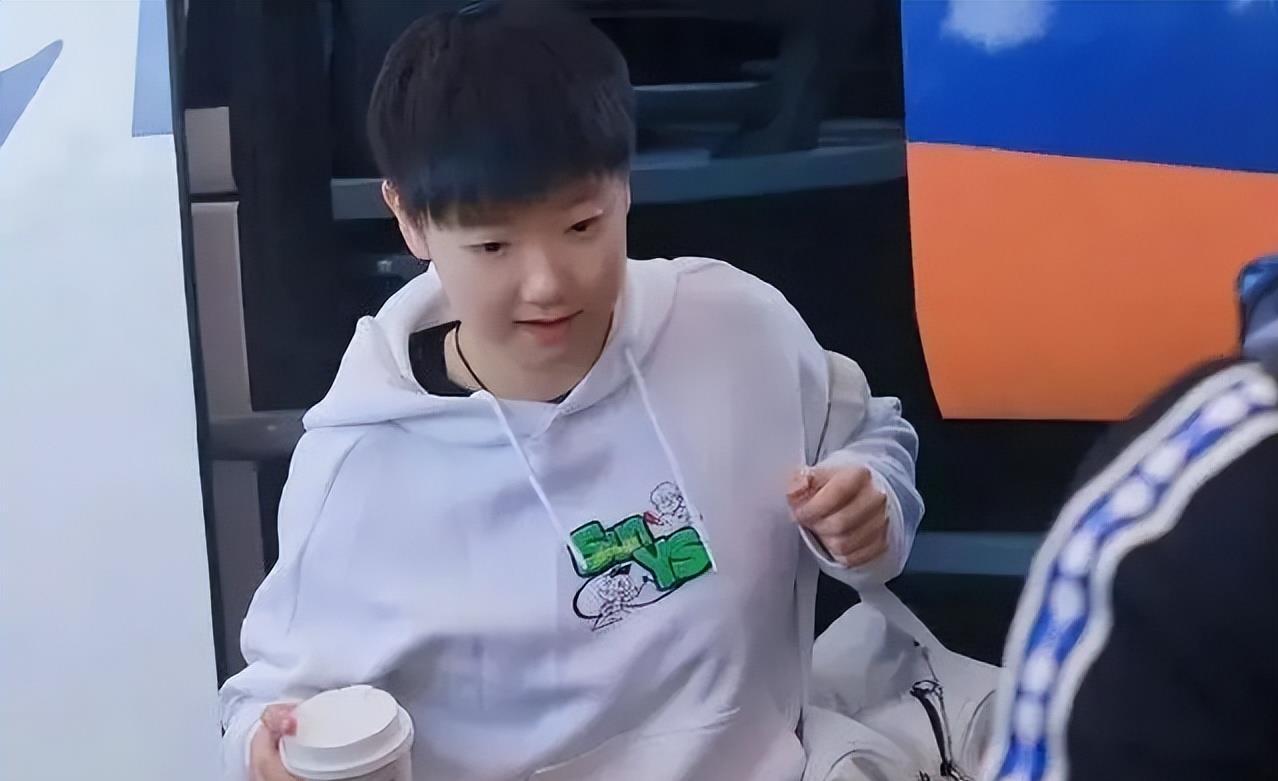 示爱王楚钦？孙颖莎身穿卫衣曝光恋情？20时，孙颖莎妈妈回应-孙颖莎王楚钦混双被拆