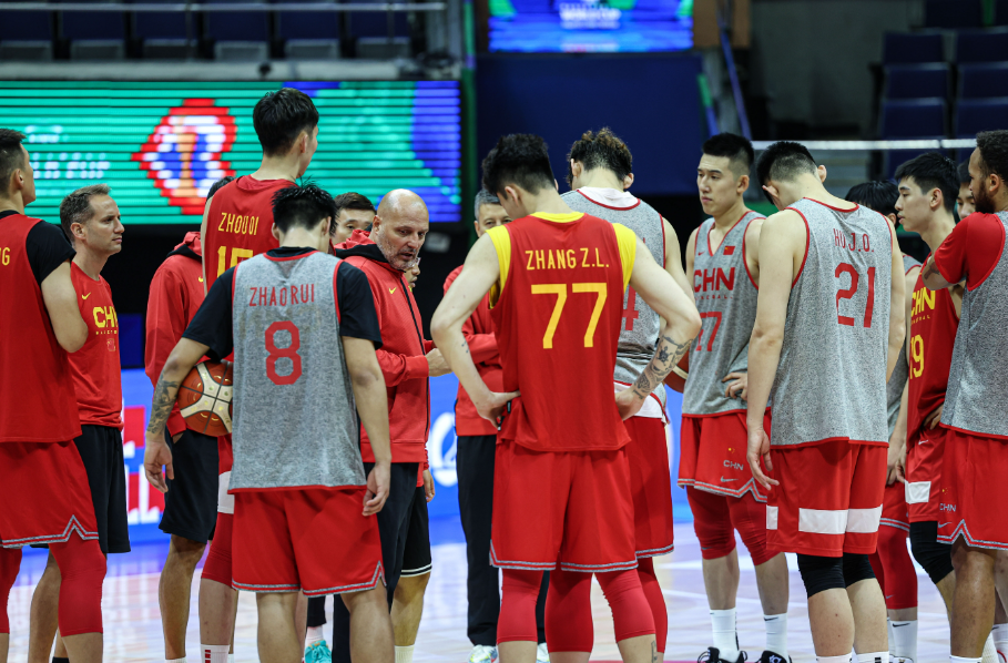 张镇麟或被重罚？广东男篮做出重大决定，禁赛可能是跑不了了-蓝球员张镇麟