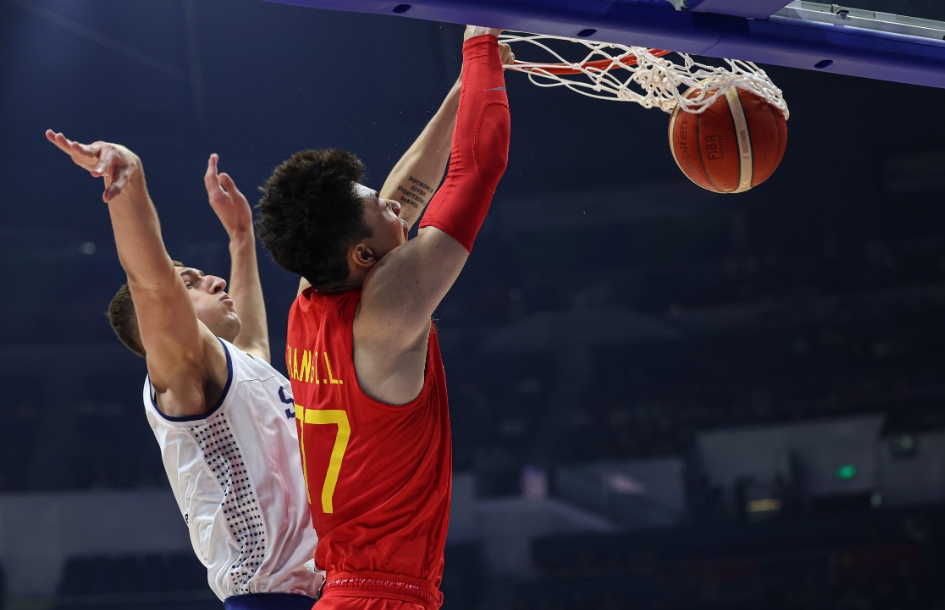 张镇麟或被重罚？广东男篮做出重大决定，禁赛可能是跑不了了-蓝球员张镇麟