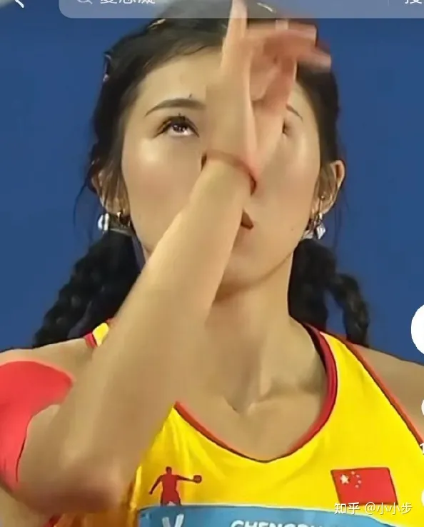 田径美女吴艳妮高颜值有实力，胳膊一处引网友热议，与夏思凝比较-演员 吴艳杰