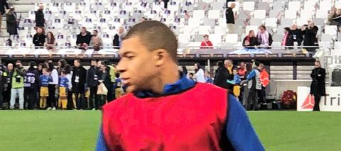 如何评价 2018 年俄罗斯世界杯 1/8 决赛 19 岁姆巴佩制造三球，法国 4:3 阿根廷？