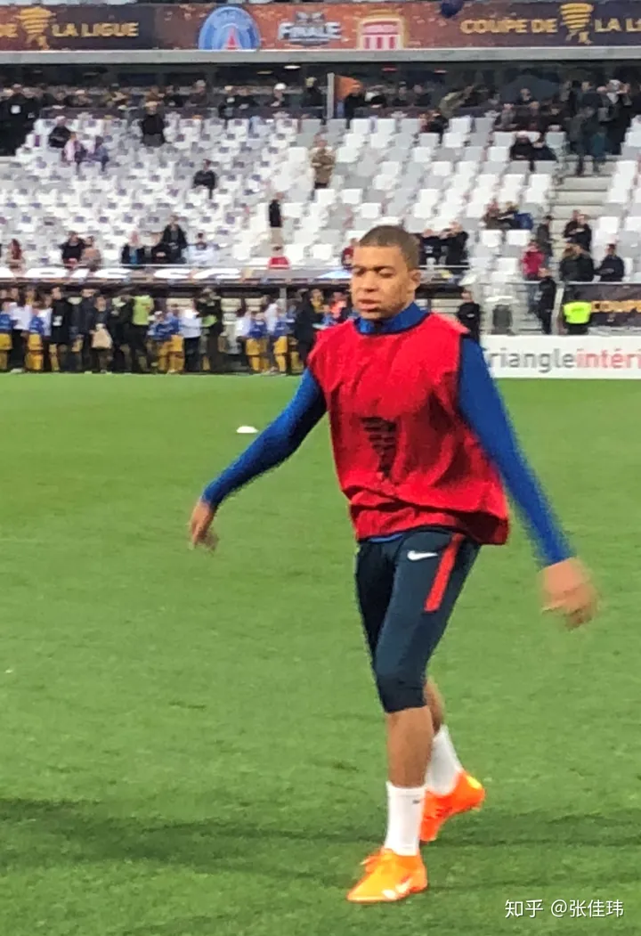 如何评价 2018 年俄罗斯世界杯 1/8 决赛 19 岁姆巴佩制造三球，法国 4:3 阿根廷？