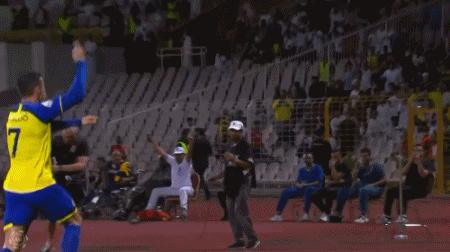 2月10日沙特超级联赛，利雅得胜利对阵麦加统一，C罗大四喜，如何评价这场比赛？-球赛沙特