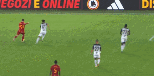 2-1！1-1！足坛疯狂一夜：罗马绝杀，利物浦读秒绝平，皇马丢榜首-罗马利物浦拜仁