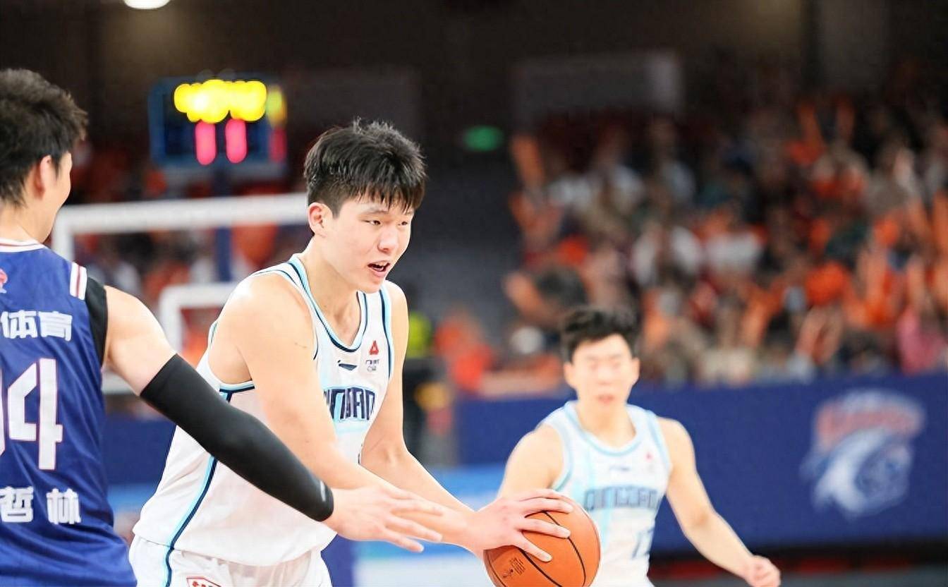 亚运会中国男篮名单：赵睿王哲林领衔 周琦李凯尔缺阵-中国男篮亚运会冠军