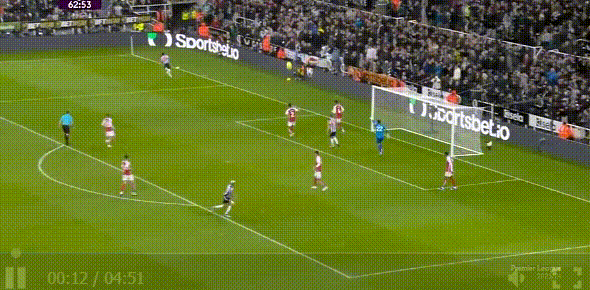 1-0！英超变天：阿森纳连败+首败，3000亿土豪3天连胜2大豪门-英超球队阿森纳