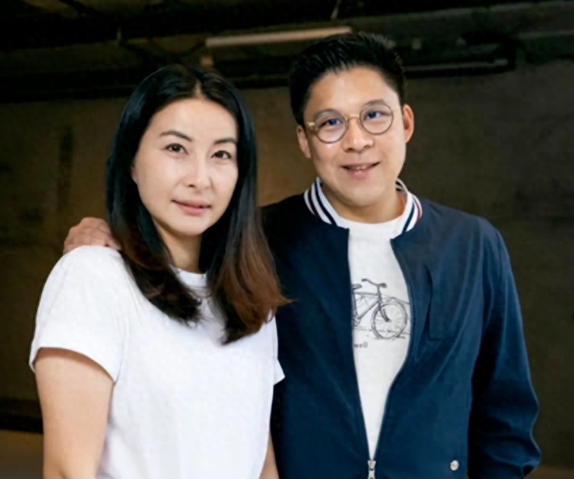 当年看不上章子怡的霍震霆，这次看上了25岁的张雨菲？-霍震霆人品