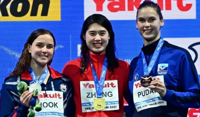 当年看不上章子怡的霍震霆，这次看上了25岁的张雨菲？-霍震霆人品