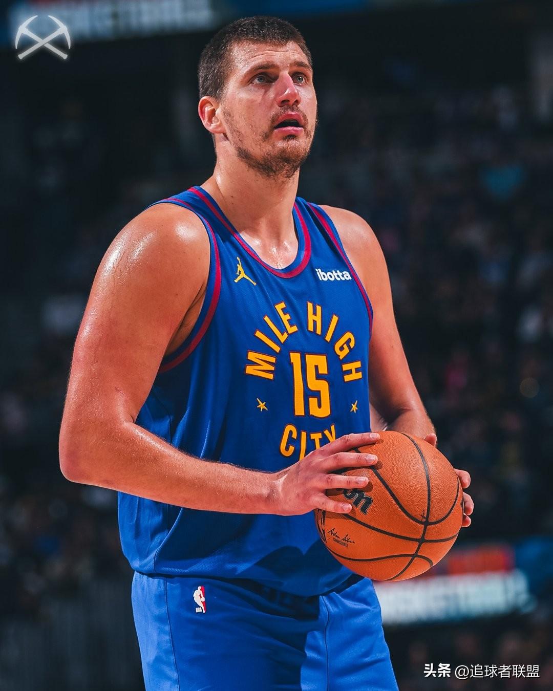 约基奇28+16+9夺回西部第一：单节13+9统治比赛 又添冲MVP筹码