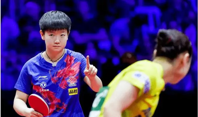 止藤片？孙颖莎：一个没有感情的奶脸莎手-孙颖莎专治各种花里胡哨