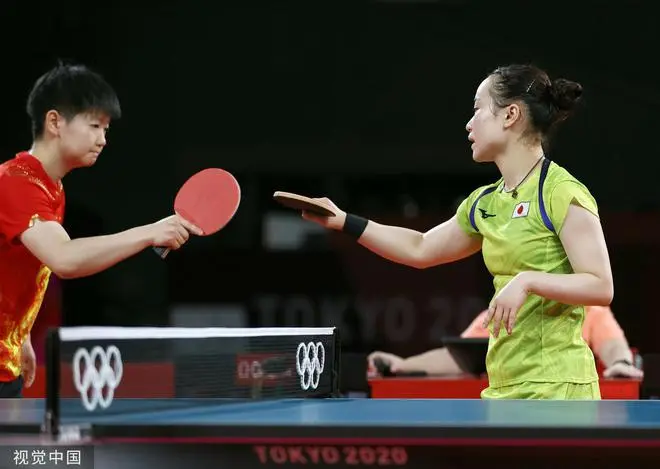 止藤片？孙颖莎：一个没有感情的奶脸莎手-孙颖莎专治各种花里胡哨