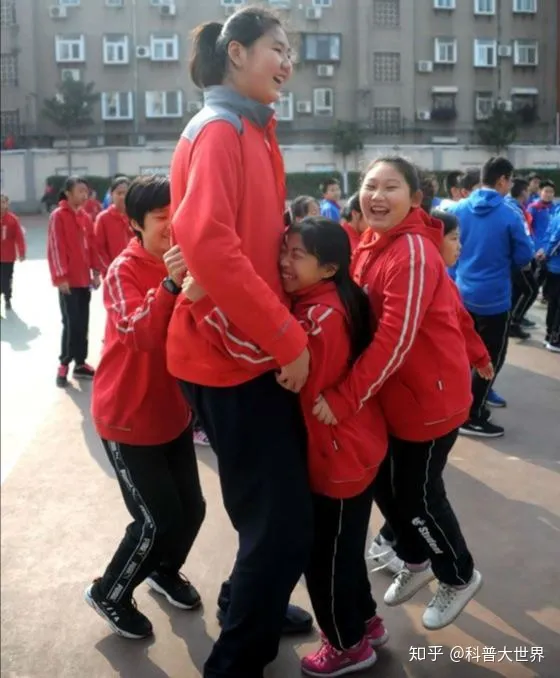13岁身高就超姚明，这位山东女生已入女篮青训营，她最终可长多高-山东女篮队员身高