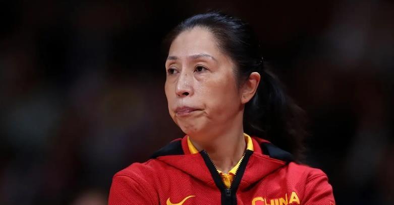 19投19中，12分钟狂砍38分，率队74分大胜，16岁奇才，女篮捡到宝-2021全国u17女子篮球比赛