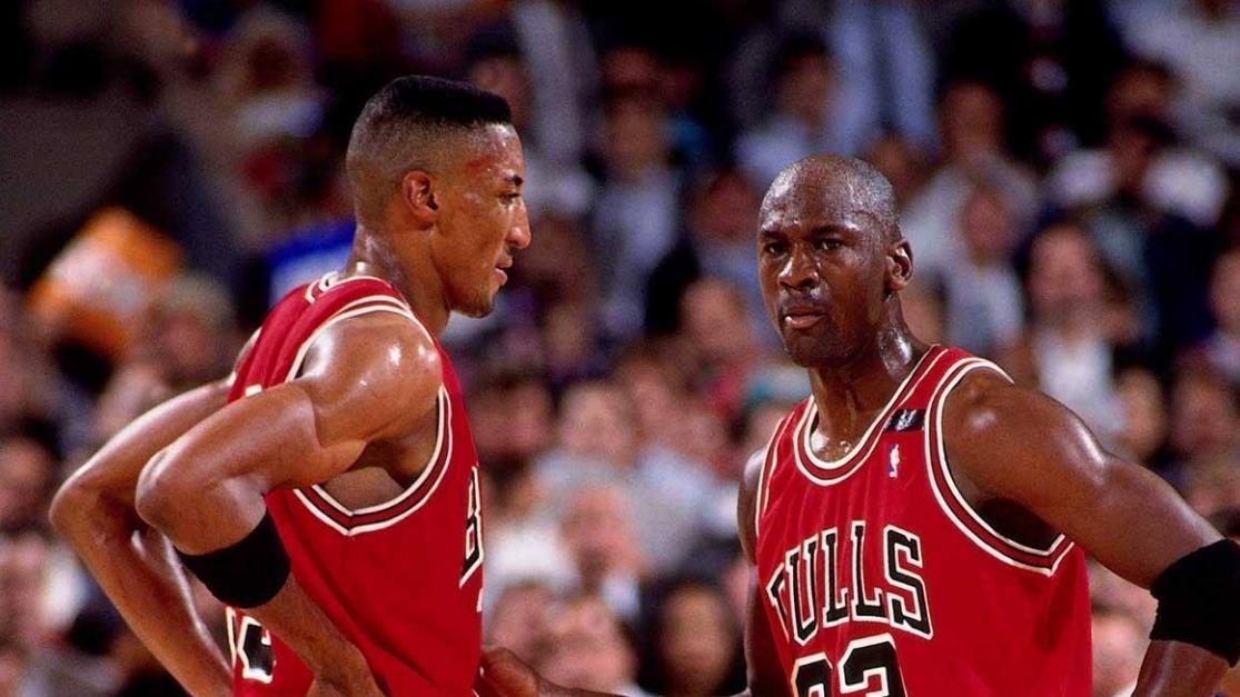 乔丹能够称霸NBA，不是因为对手太弱，而是自己太强，众生皆屈服-乔丹的篮球水平怎么样