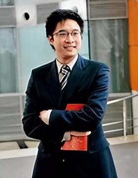 霍启山曾与章子怡谈恋爱，而现在又开始追求小他25岁的张雨菲-霍启山的前女友是章子怡吗