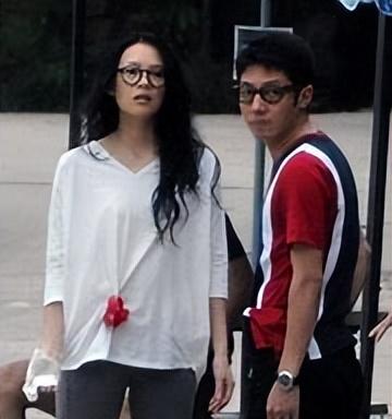 霍启山曾与章子怡谈恋爱，而现在又开始追求小他25岁的张雨菲-霍启山的前女友是章子怡吗