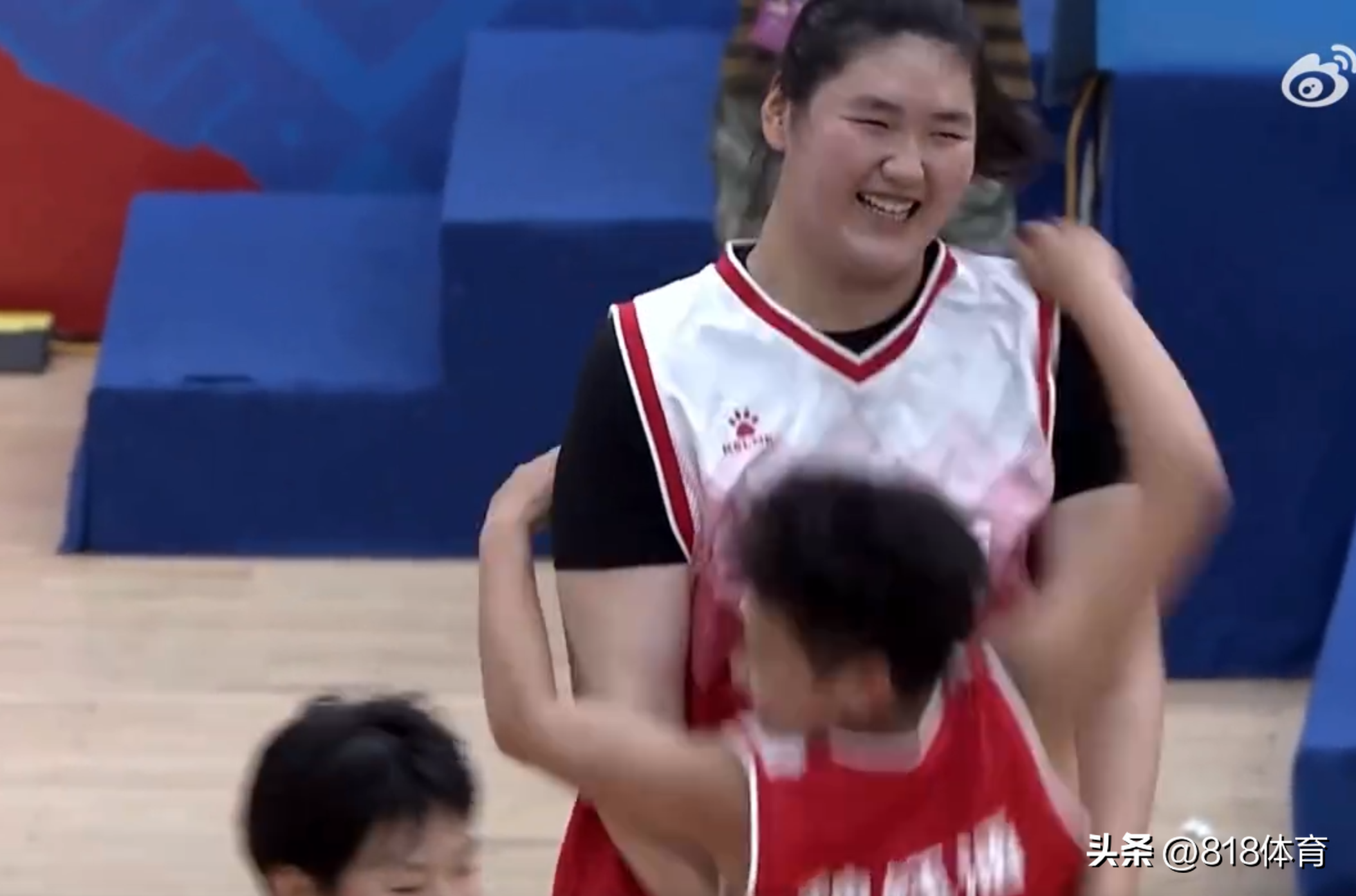 女姚明!2米28中锋张子宇学青会决赛狂轰41+21,扑灭广州三分雨夺冠-运动员张子宇