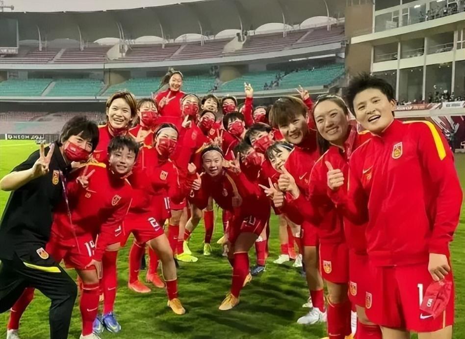 不怪水庆霞，女足出局真相大白！名记：高层改名单？涉及球员曝光-女足女神事迹素材