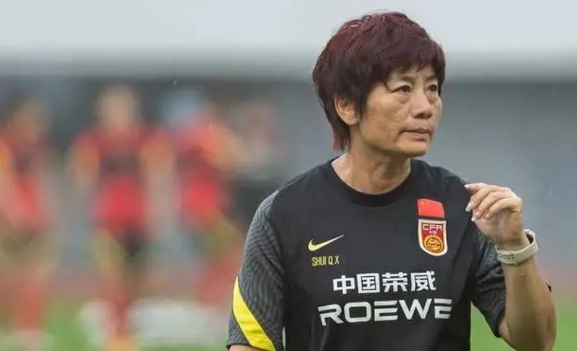 不怪水庆霞，女足出局真相大白！名记：高层改名单？涉及球员曝光-女足女神事迹素材