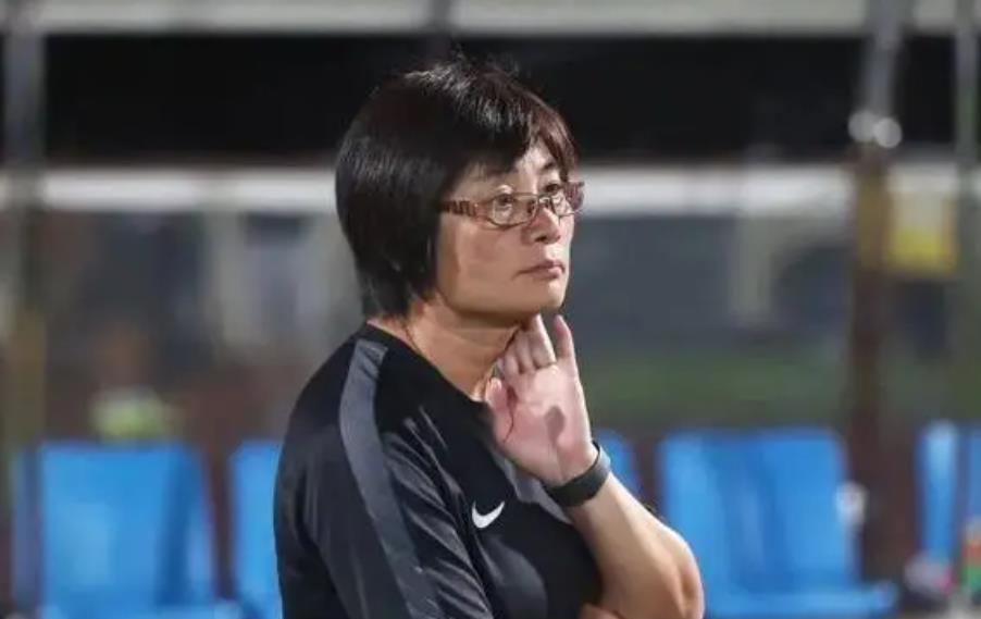 不怪水庆霞，女足出局真相大白！名记：高层改名单？涉及球员曝光-女足女神事迹素材