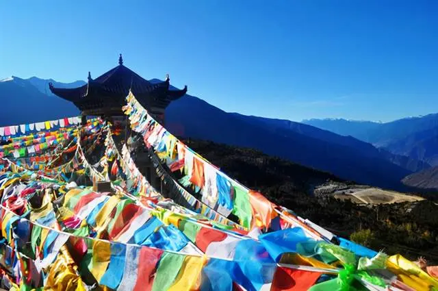 云南旅游，观赏梅里雪山日出必看攻略~-梅里雪山日出时间表2023