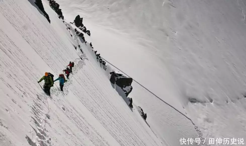 1991年梅里雪山山难，17名登山队员无一生还，临死前过程充满怪异