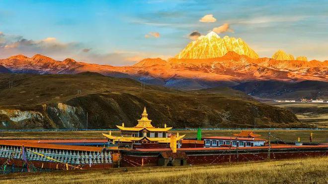 云南冬季旅游热门景点 梅里雪山景区旅游攻略 低音号导游-云南梅里雪山观景台