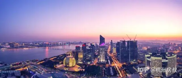 西站的意义，只是扶起云城？ | 房叔说No.535-西站分布图