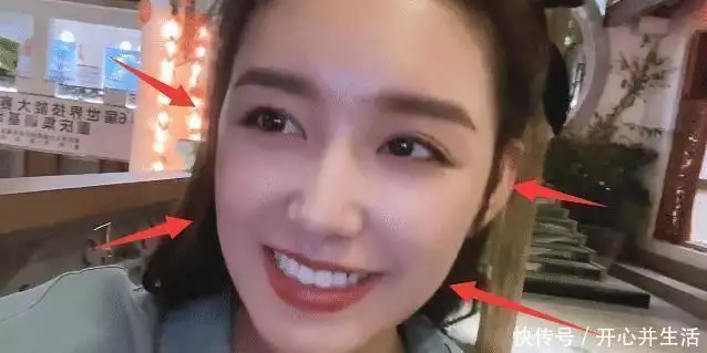 蒋依依和姐姐到重庆旅游，吃火锅热到脱妆，怼脸镜头“奶油肌”绝了