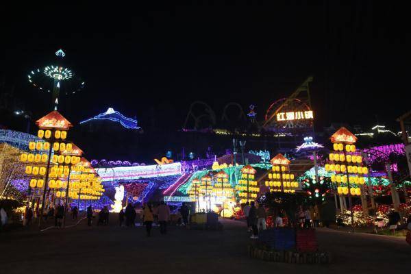 重庆旅游迎“开门红”！130家景区累计接待游客1068.5万人次-重庆旅游景区门票价格多少