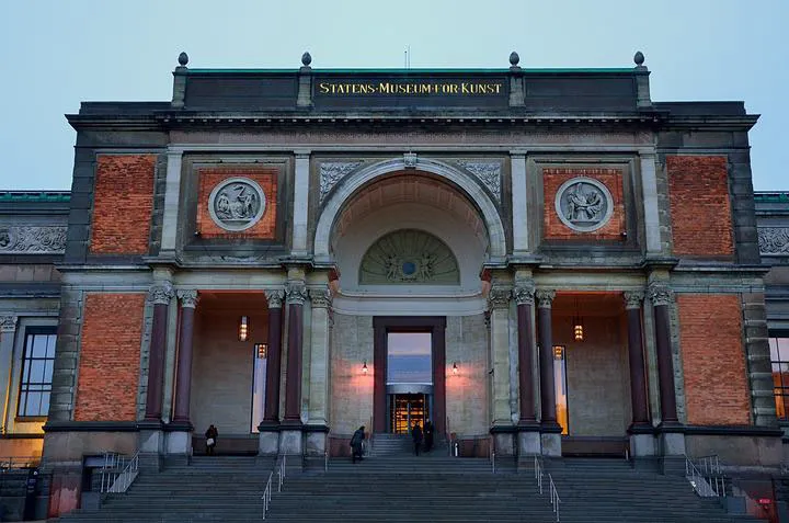 在丹麦首都哥本哈根想要看人文景点，那么要如何规划路线-丹麦首都哥本哈根的电话号码