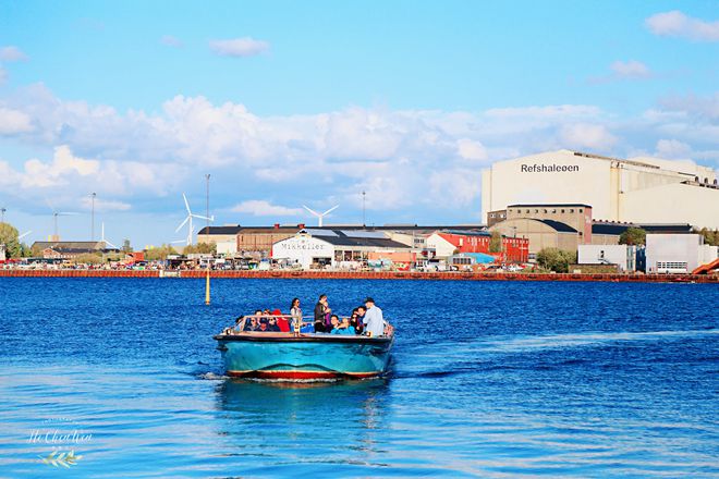 哥本哈根美丽的滨海公园，藏着世界著名雕塑，游客都喜欢来打卡-哥本哈根水族馆