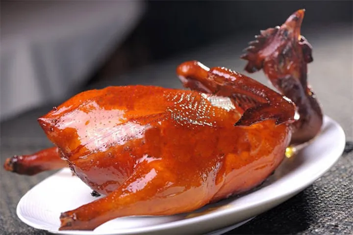 舌尖上的年味：香港春节饮食文化知多少？-香港过年吃的一锅食物叫什么名字