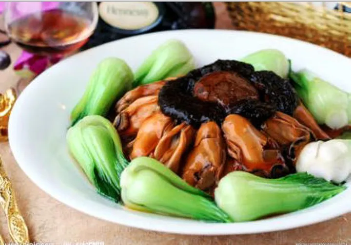 舌尖上的年味：香港春节饮食文化知多少？-香港过年吃的一锅食物叫什么名字