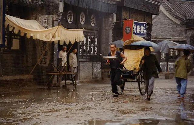 老舍的《骆驼祥子》，告诉我们三个残酷的真相-老舍写的骆驼祥子的主要内容