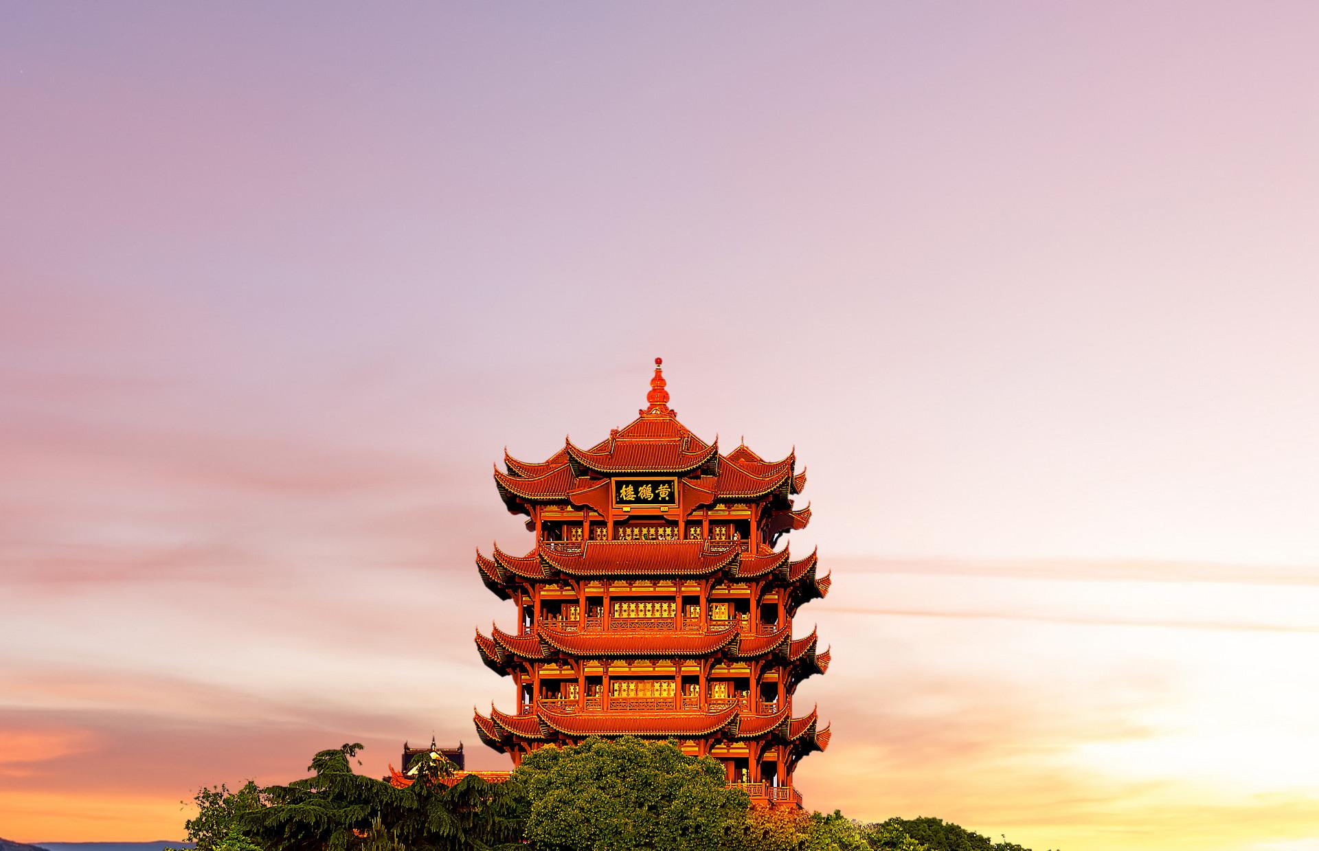 崔颢巅峰之作《黄鹤楼》，曾令李白停笔，被称为“唐人七律第一”-崔颢的黄鹤楼诗词鉴赏