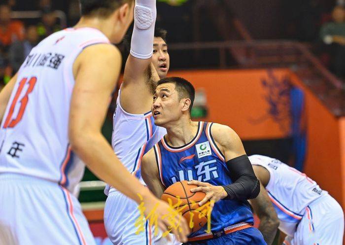 蜀道难？要敢闯！山东男篮明晚客战川军或成“分水岭”-山东男篮官宣拿下顶级中锋