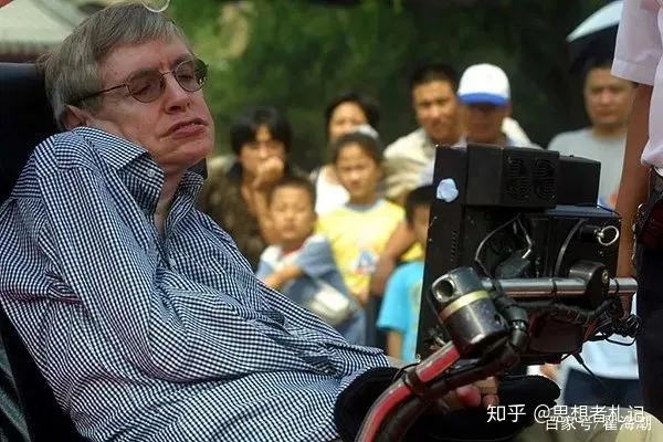 轮椅上的科学巨人：霍金的传奇人生-霍金的轮椅有多少黑科技