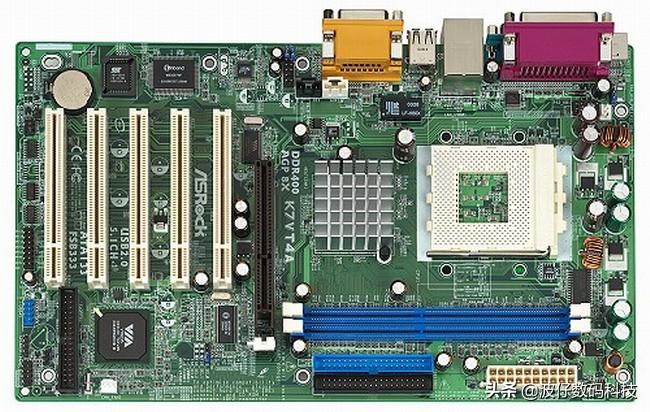 主板上这多扩展插槽，都是干什么用的，看了不后悔-主板扩展插槽有哪些,其作用是干什么的?