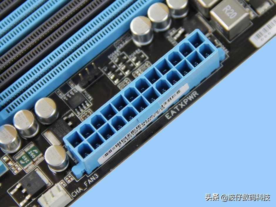 主板上这多扩展插槽，都是干什么用的，看了不后悔-主板扩展插槽有哪些,其作用是干什么的?